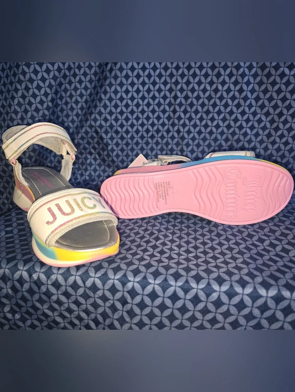 NWT.. Juicy Couture Girls White Sandals with Rainbow JUICY Logo and Trim. Size 5